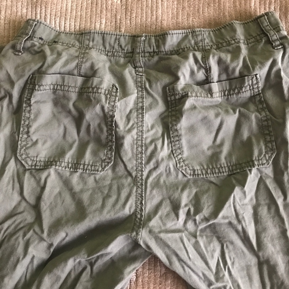 Capris - Picture 3 of 3